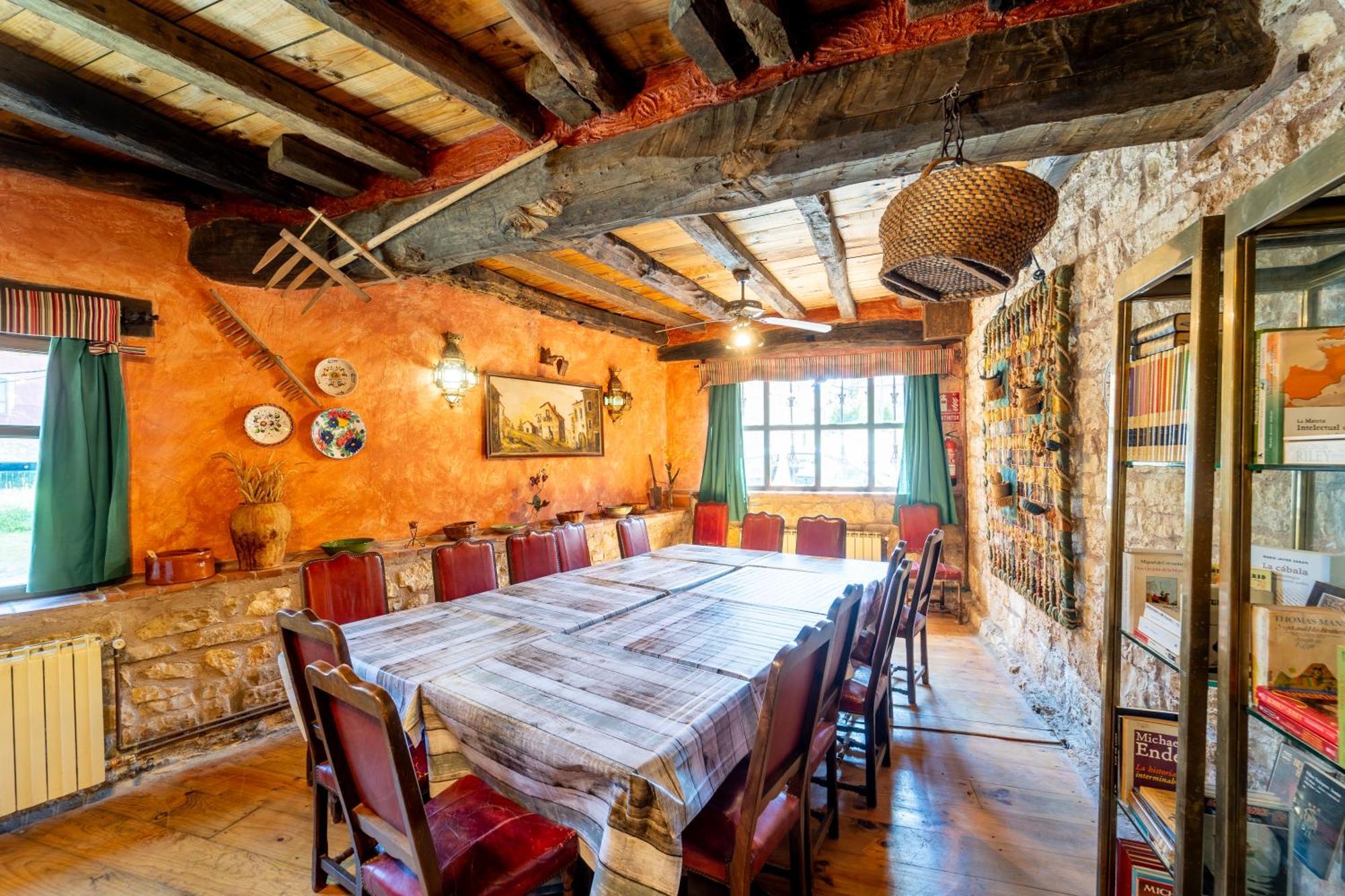 Hostel Atapuerca Inpulso Bagian luar foto